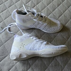Rebel Revolution Girls White Cheer Shoes Size 3Y